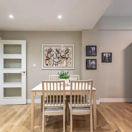 En Licenciado Poza Apartamento